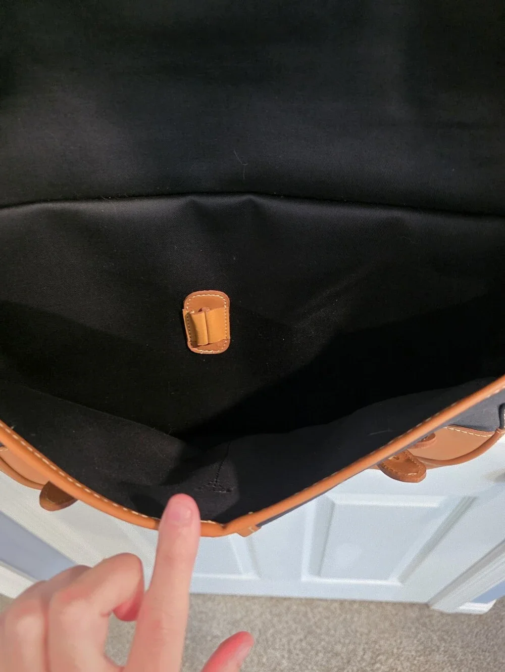 Connemara brand messenger